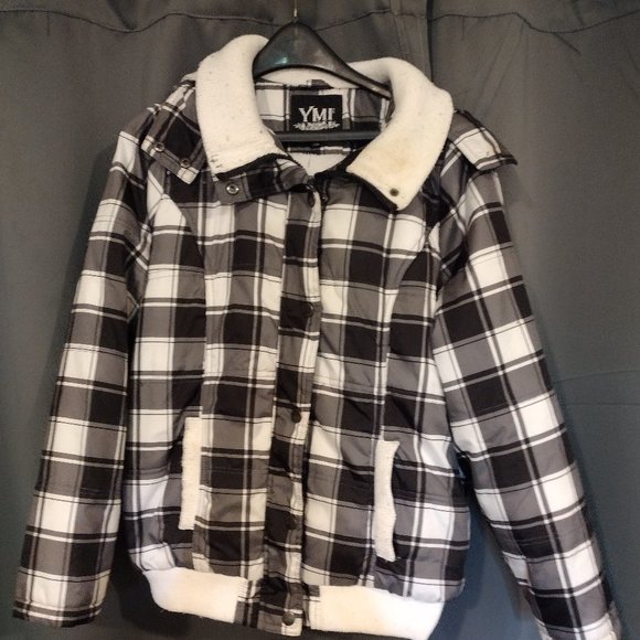 YMI  Puffer Jacket Size 1X - Picture 1 of 3